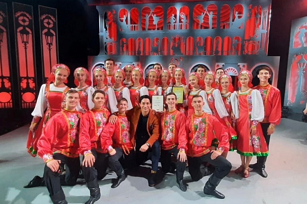 Отделение народного танца Красноярского хореографического колледжа в новом сезоне проекта «Большие и маленькие» 